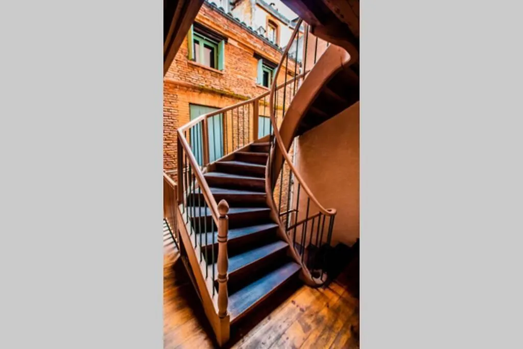 Apartamento Loft Sous Les Toits Lumineux - Capitole-Daurade-Esquirol - Wifi Toulouse